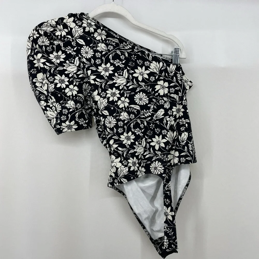 Intimately Free People Size XS Somethin Bout You Floral Bodysuit One Shoulder‎